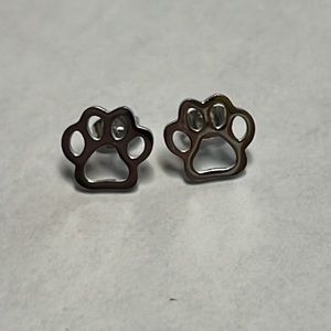 Paw Print Cat/Dog Stud Earrings in Silver